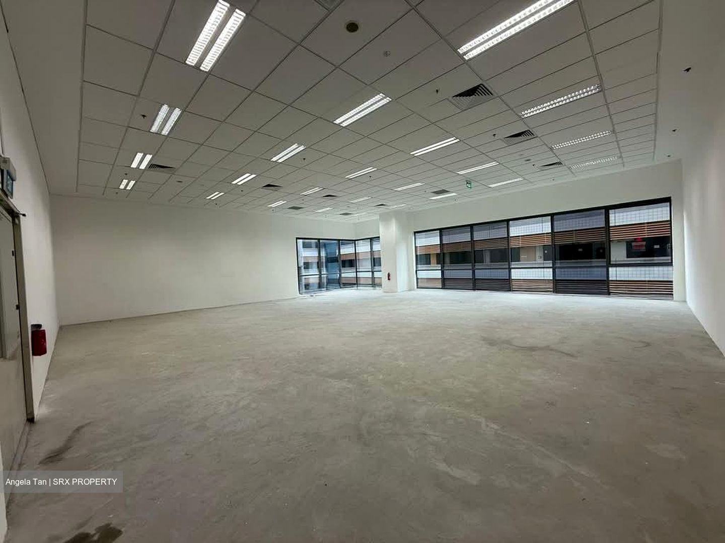 Kallang Place (D12), Factory #584317551